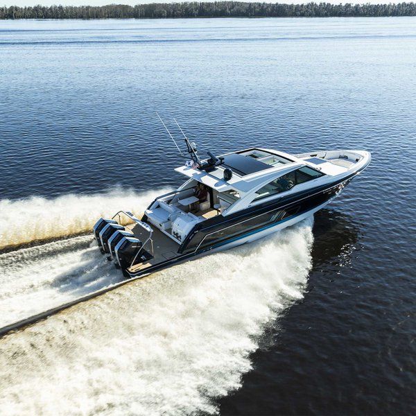 Le nouveau Mercury Marine Vérado V12 présenté au Cannes Yachting Festival